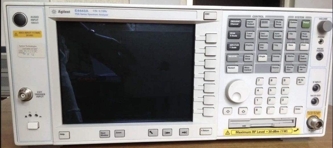 61dbda49be6cb.jpg E4443A實體.jpg