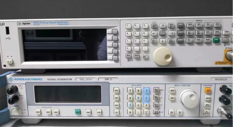 64f677acc5ead.png 信號源SMR20 4.png